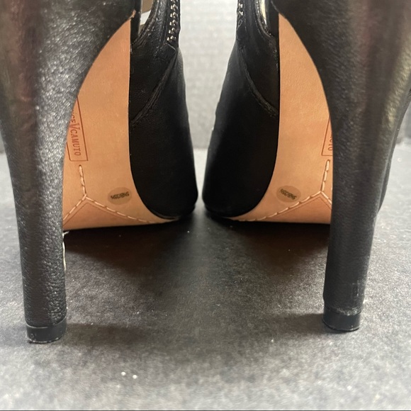 Vince Camuto Open Toe Heeled Gladiator Buckle/Zipper Ankle booties 5.5M Like New - Picture 6 of 14